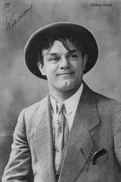 Lucien Bataille backdrop