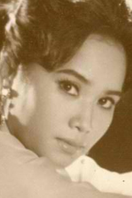 Gloria Sevilla backdrop