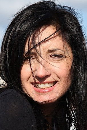 Fernanda Rossi backdrop