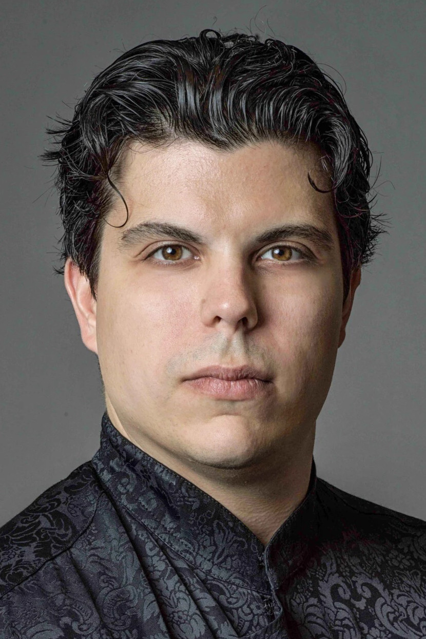 Andrea Battistoni backdrop