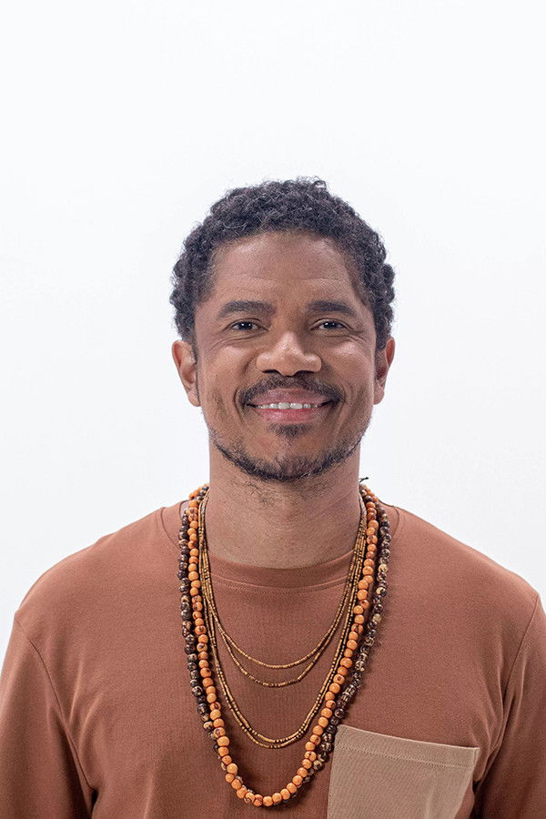 Alexandre Carlo backdrop