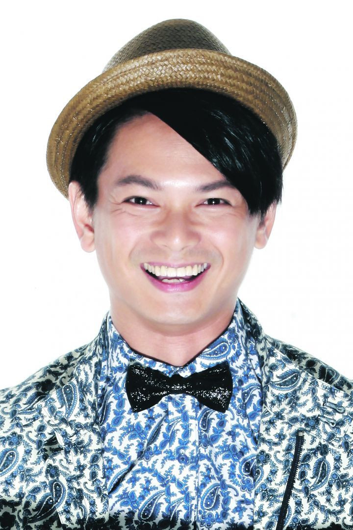 Dennis Chew backdrop