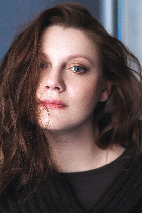 Anna Kapaleva backdrop