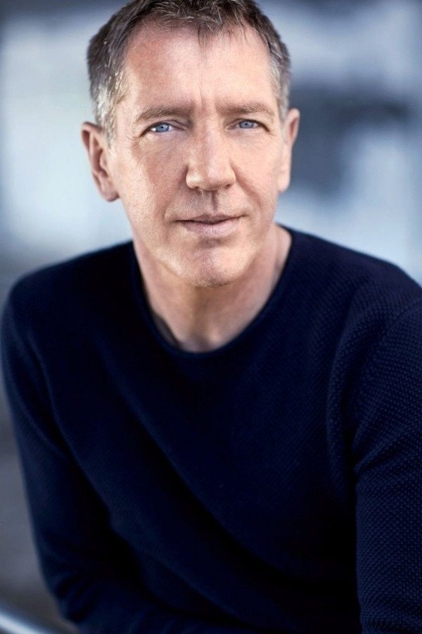 Jens Schäfer backdrop