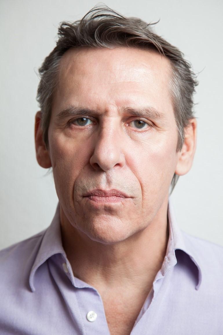 Oliver Marlo backdrop