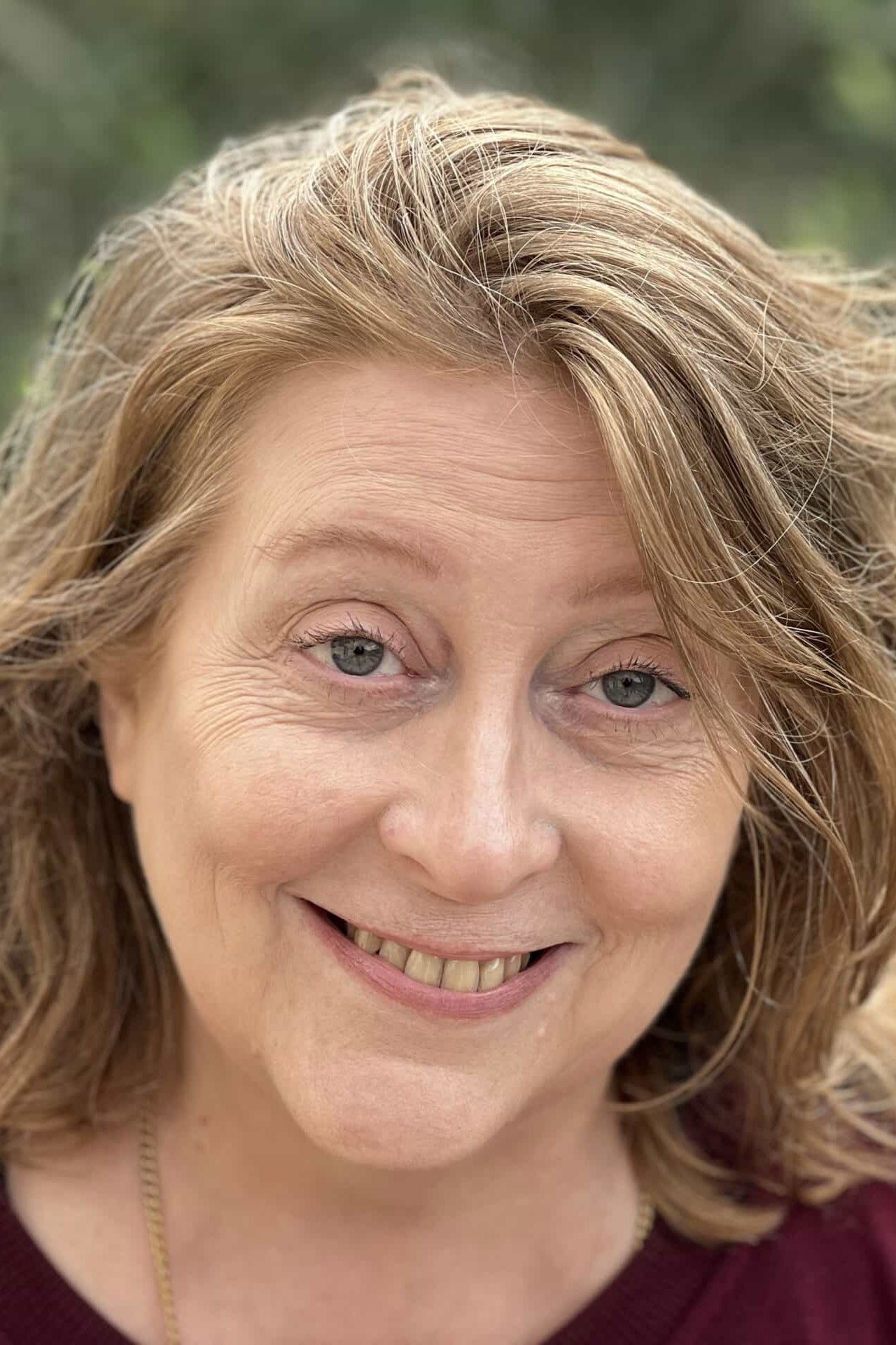 Beatrice Pollet backdrop