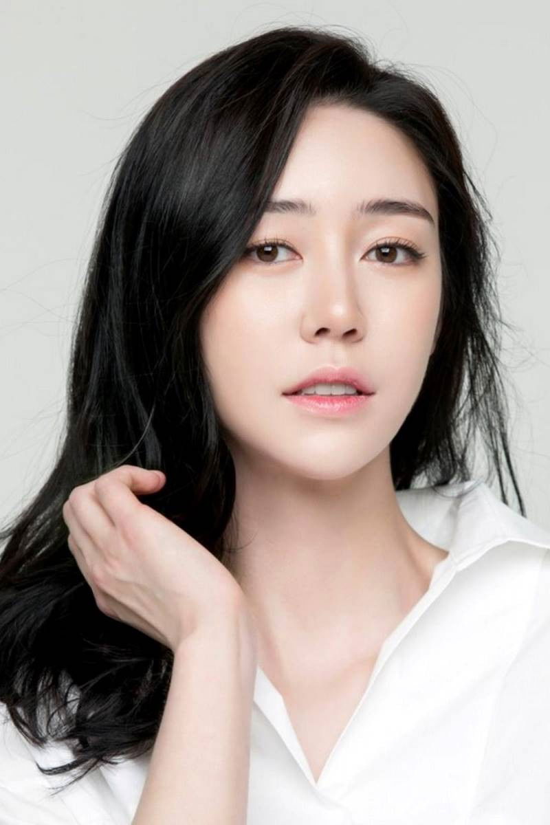 Lee So-jung backdrop