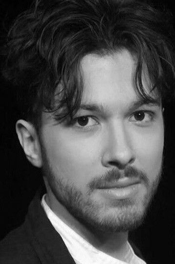 Aleksandar Ristoski backdrop