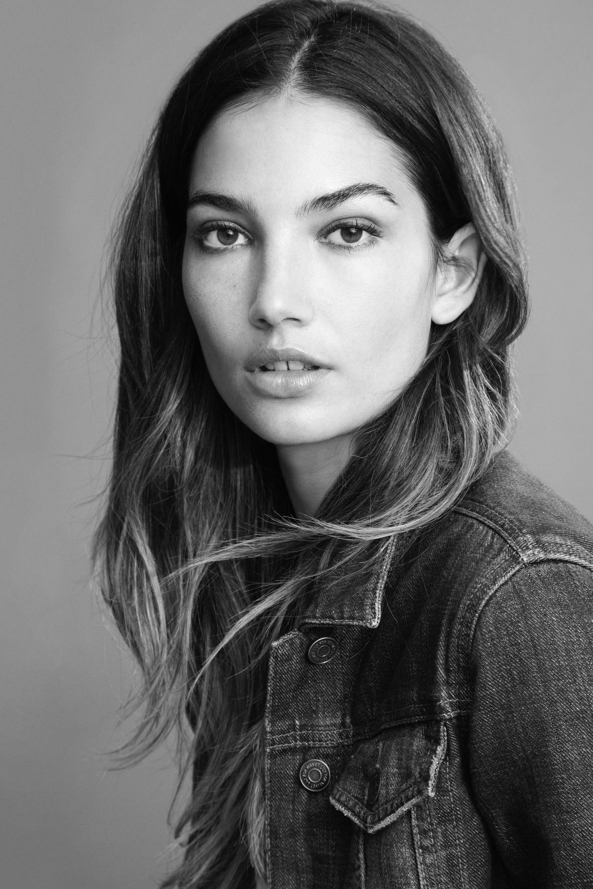 Lily Aldridge backdrop