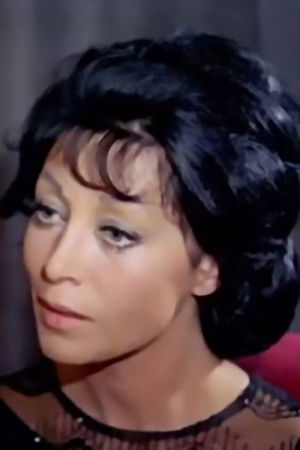 Lucia Bomez backdrop