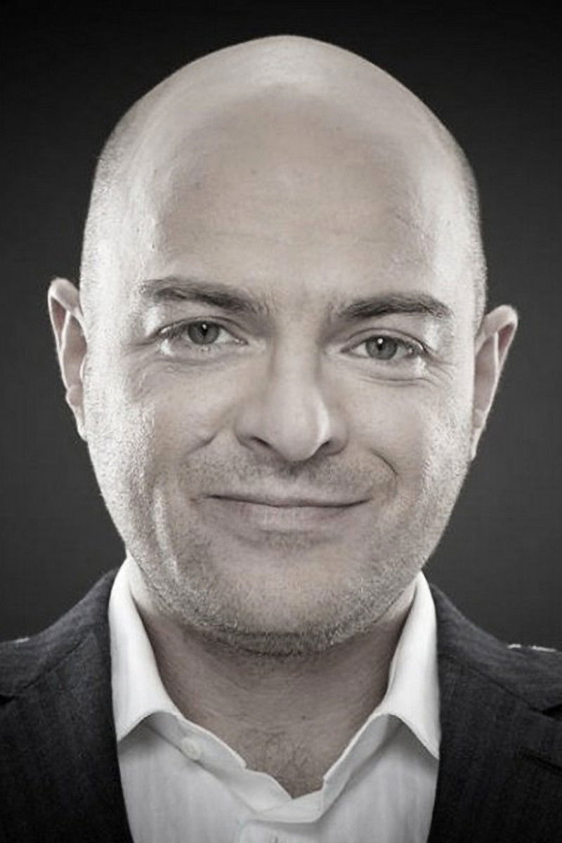 Yosif Shamli backdrop