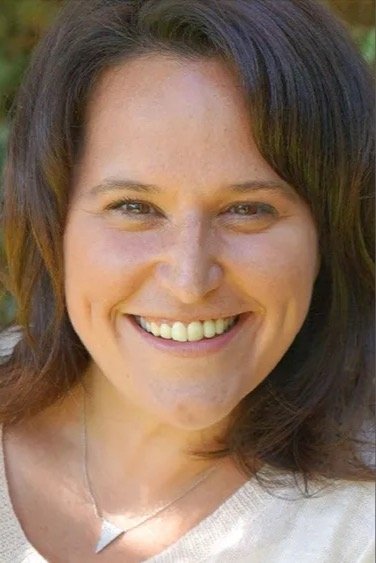 Jennifer Davisson backdrop