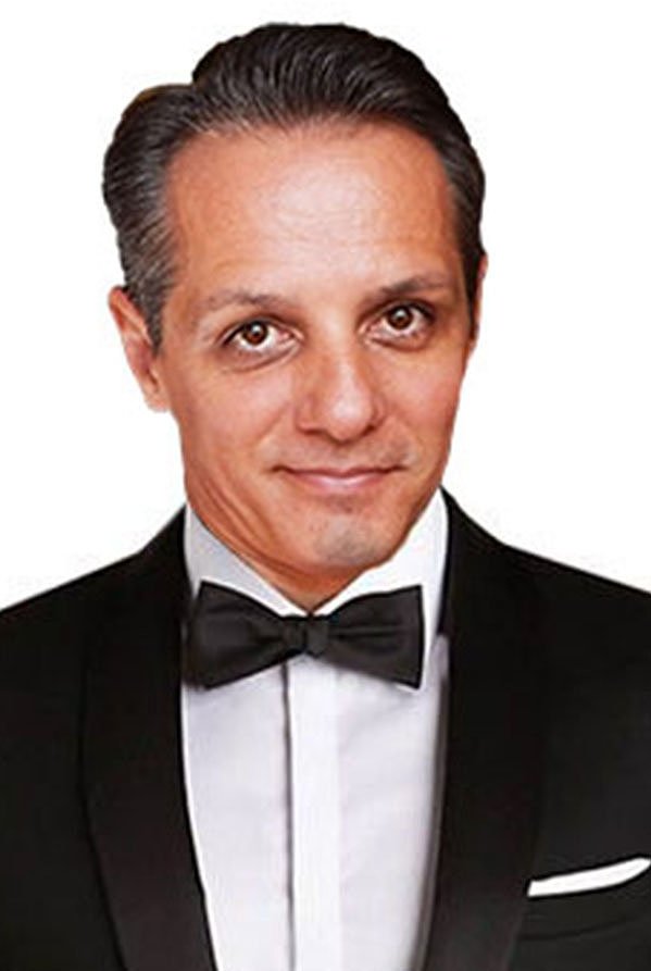 Claudiu-Cristian Prisecaru backdrop