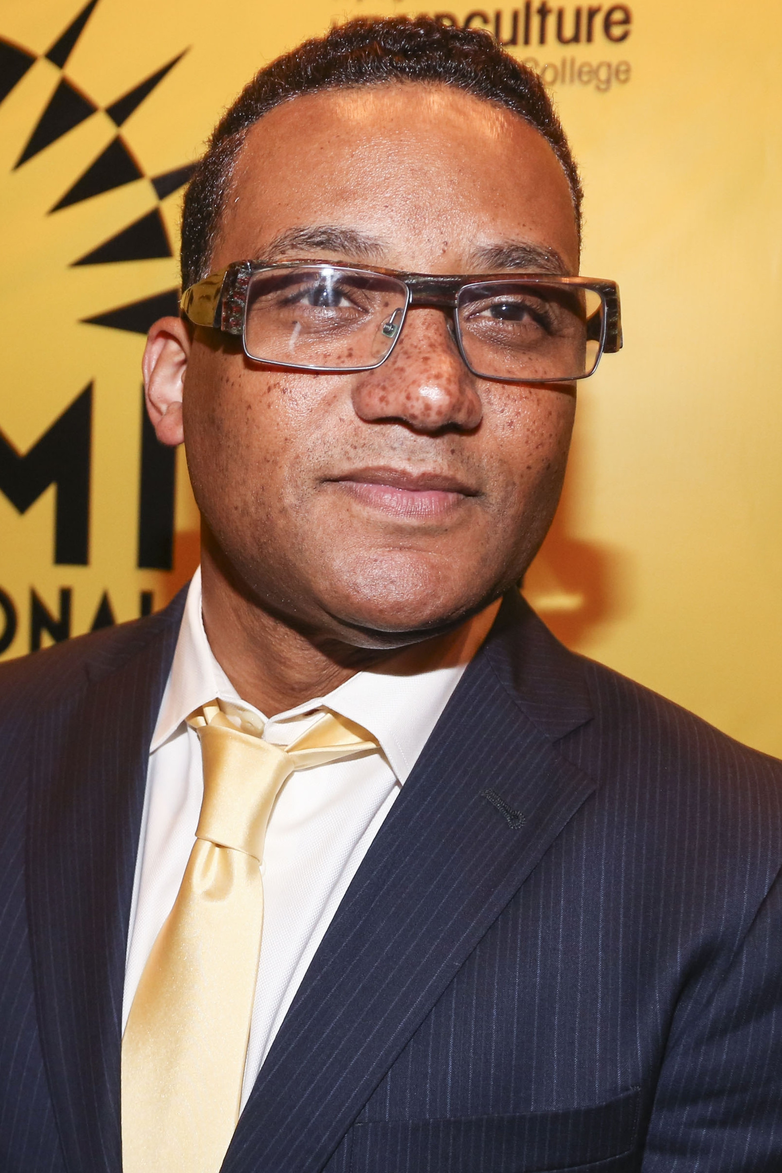 Gonzalo Rubalcaba backdrop