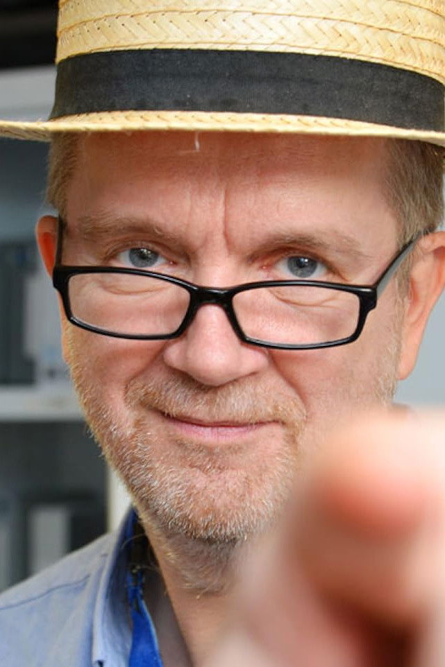 Hans Crispin backdrop