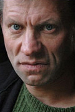 Evgeniy Kurshinskiy backdrop