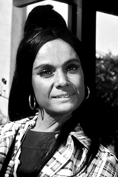 Kakia Analyti backdrop