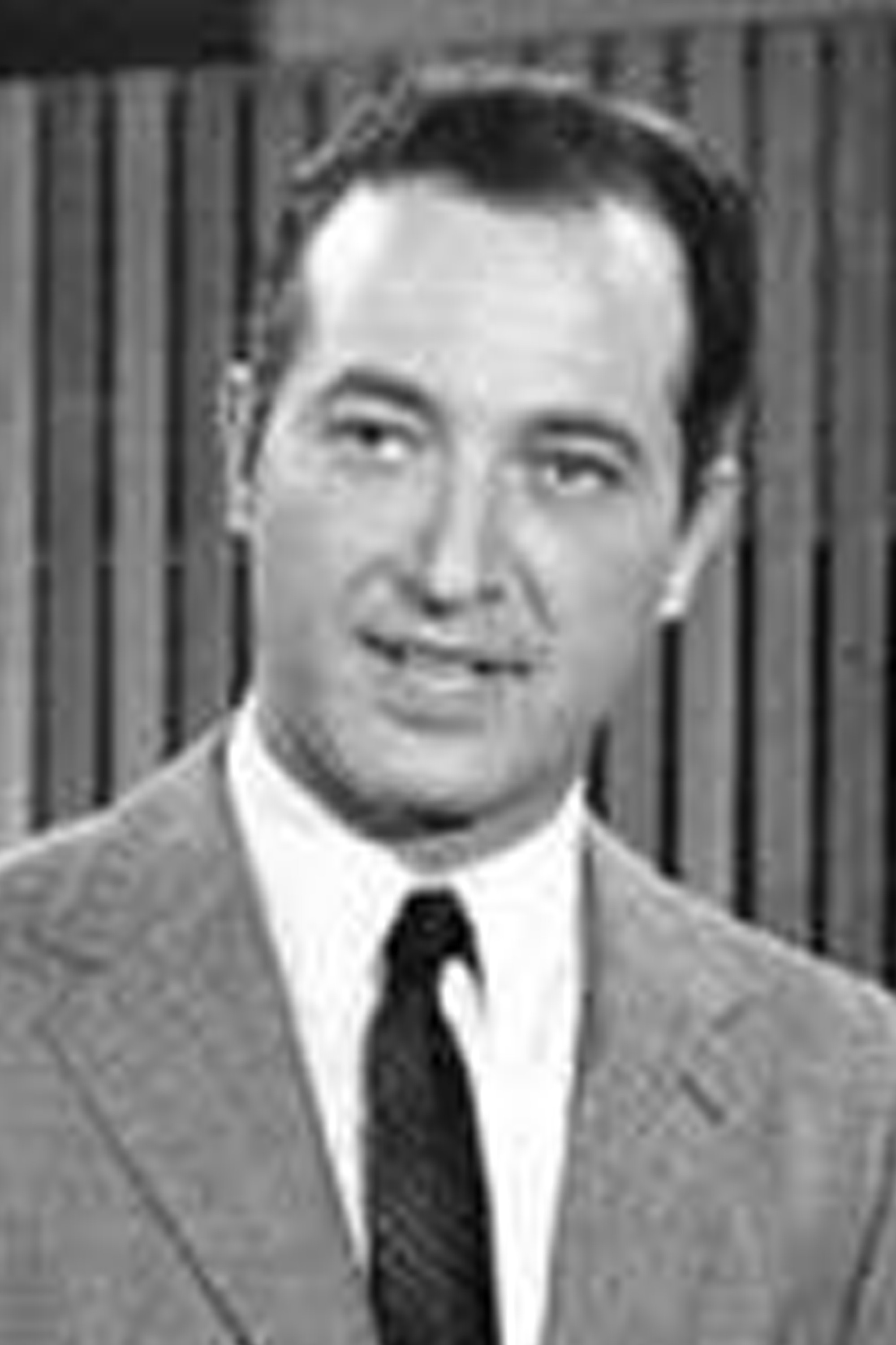 Guillermo Cervantes Luro backdrop