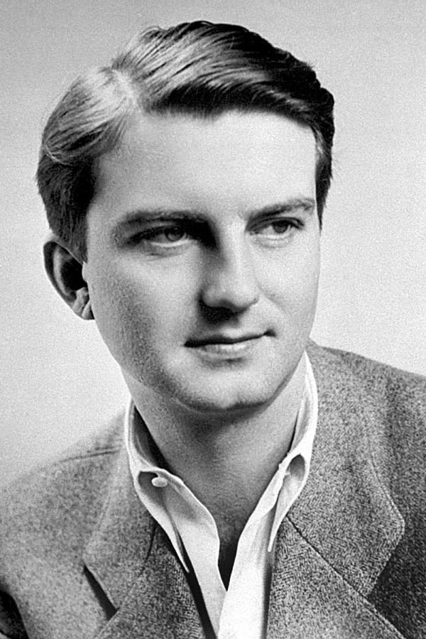 Július Pántik backdrop