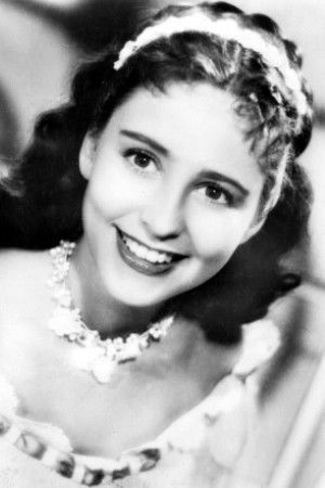 Ellinor Jensen backdrop