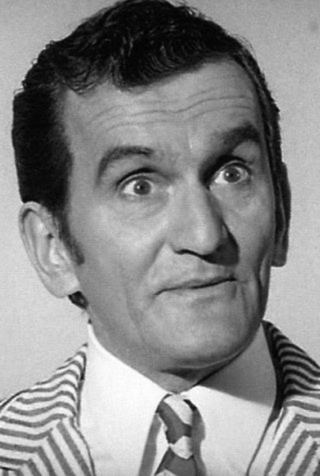 Puiu Călinescu backdrop