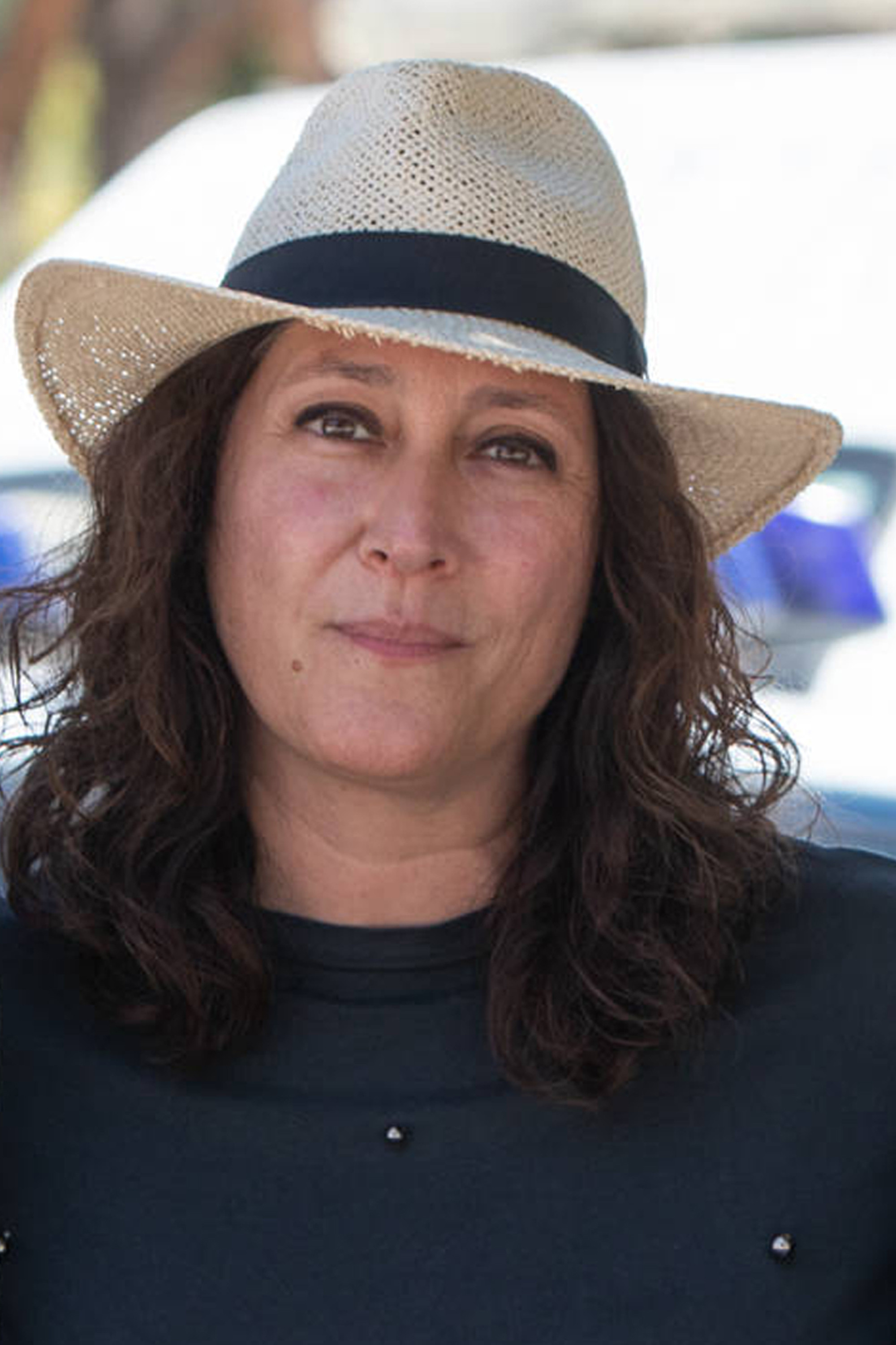 Belén Macías backdrop