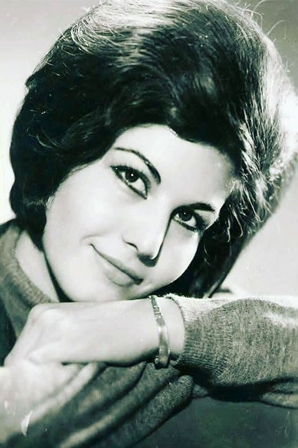 Pouri Banaei backdrop