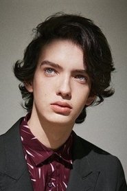 Kodi Smit-McPhee → Kodi Smit-Mekfi