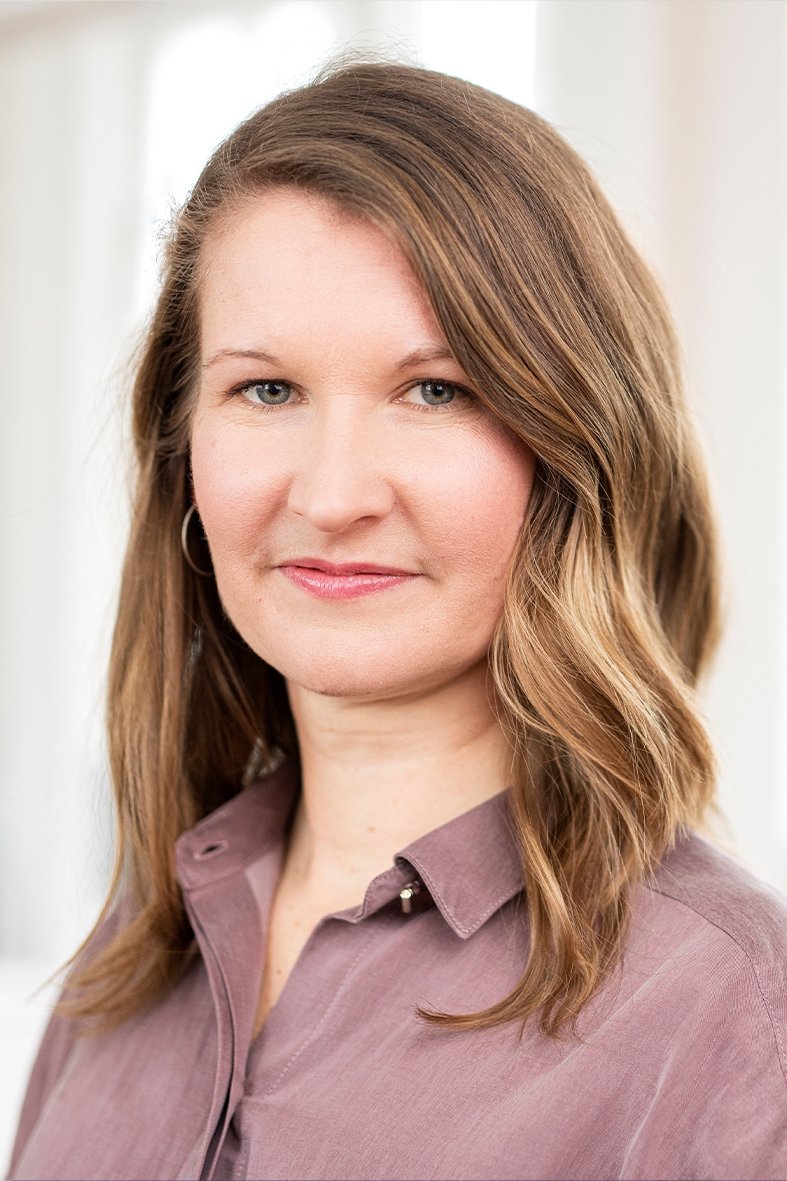 Laura Machutta backdrop