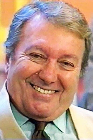 José Miziara backdrop