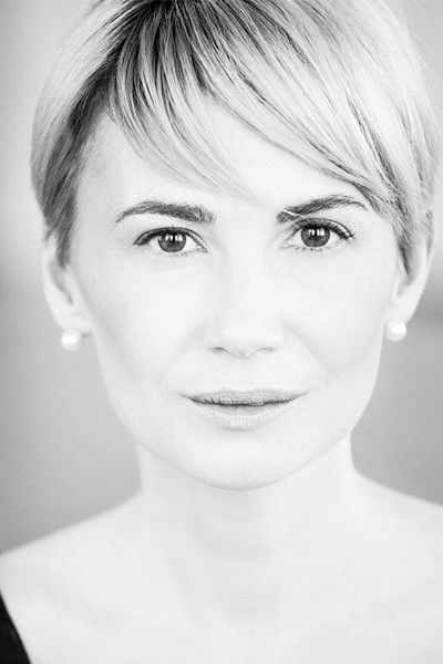 Marie-Éve Beaulieu backdrop