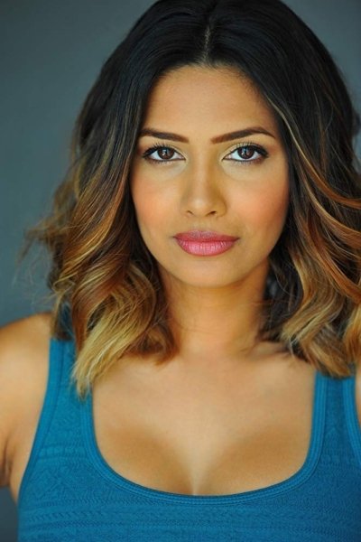 Nosheen Phoenix backdrop