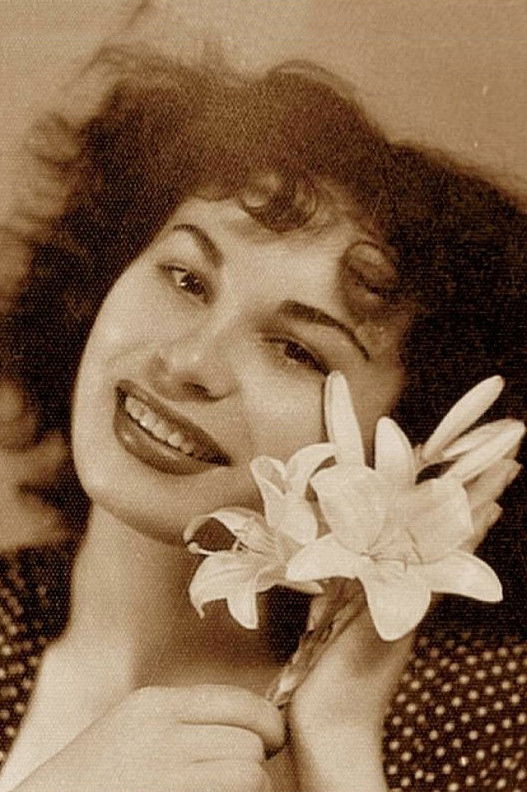 Sperantza Vrana backdrop