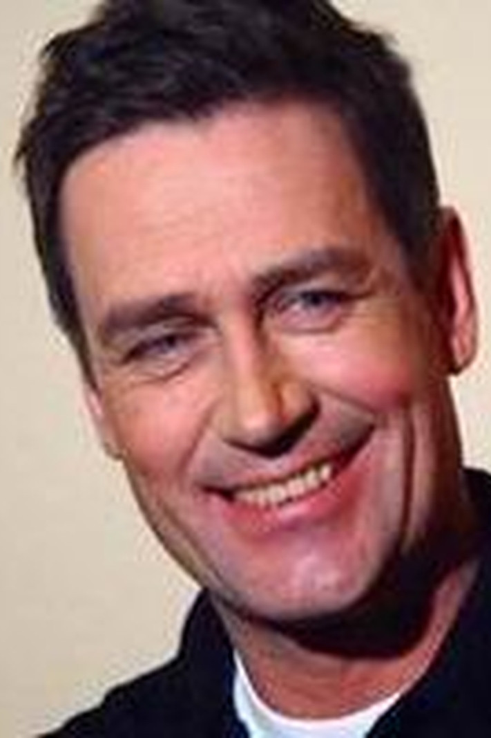 Tomasz Tomaszewski backdrop