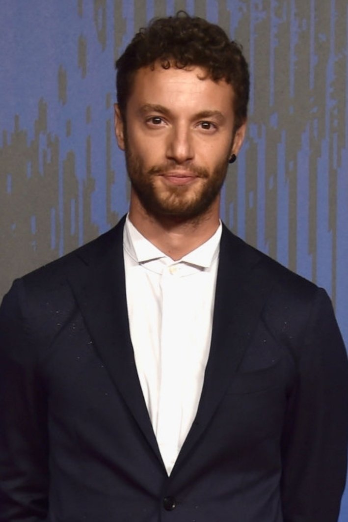 Josafat Vagni backdrop