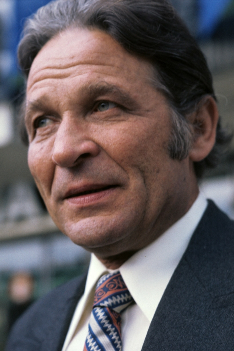 Lech Grzmociński backdrop