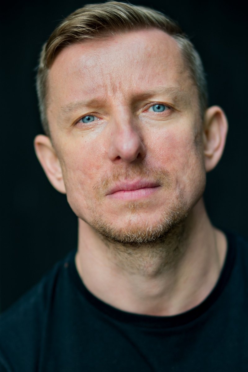 Radosław Kaim backdrop