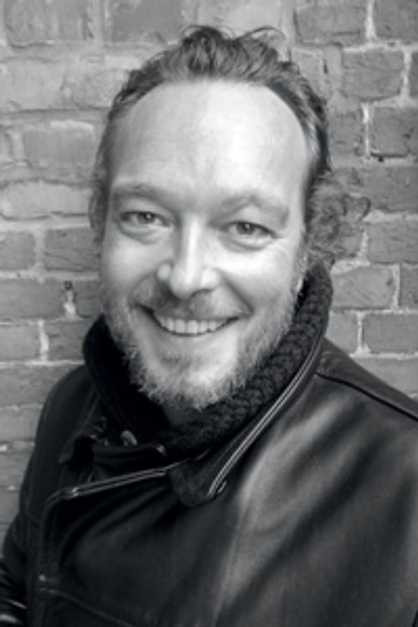 Lionel Bourguet backdrop