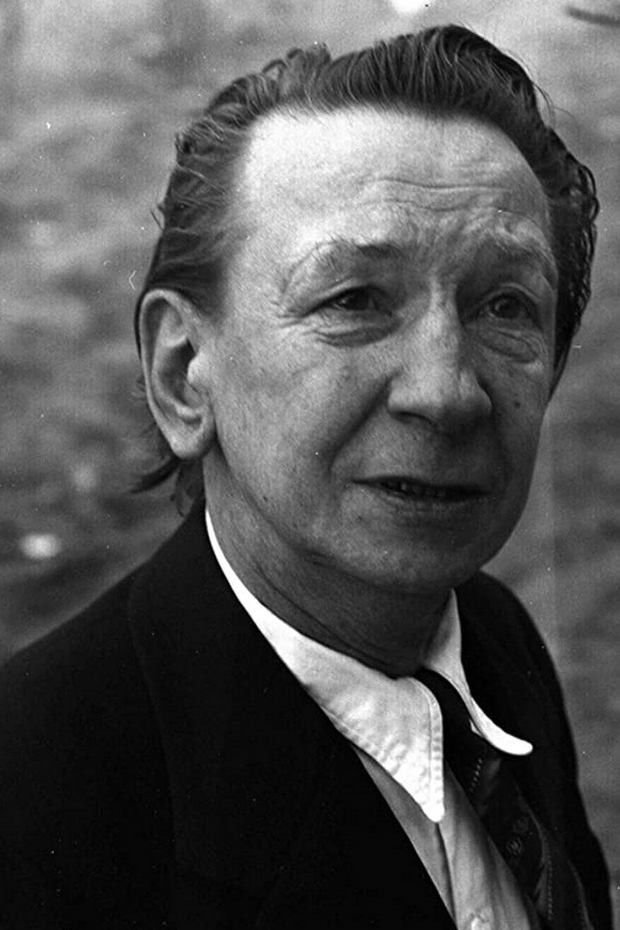 Henryk Hunko backdrop