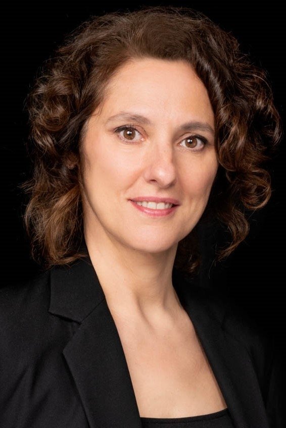 María Morales backdrop