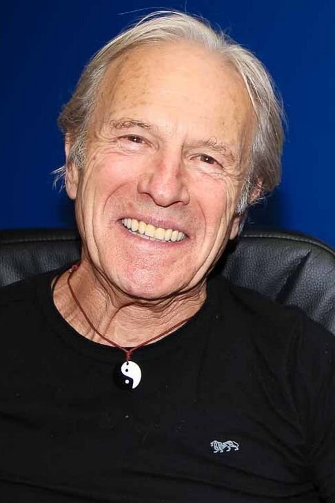 Jacek Domański backdrop