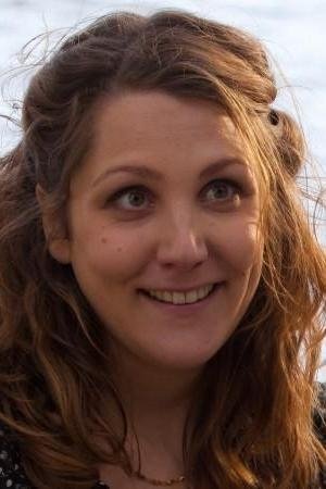 Nikola Kastner backdrop