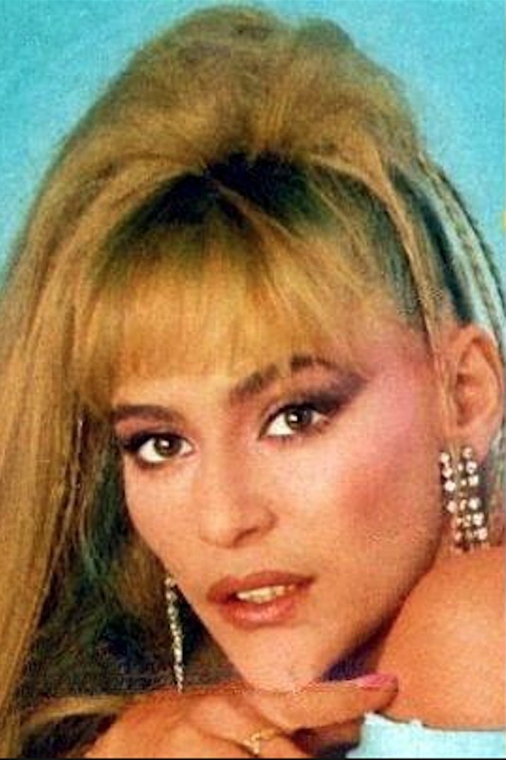 Gloria Piedimonte backdrop