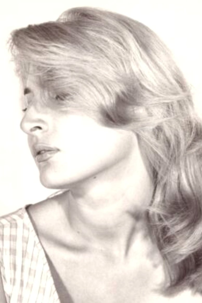 Paola Petrini → Paola Petrini backdrop