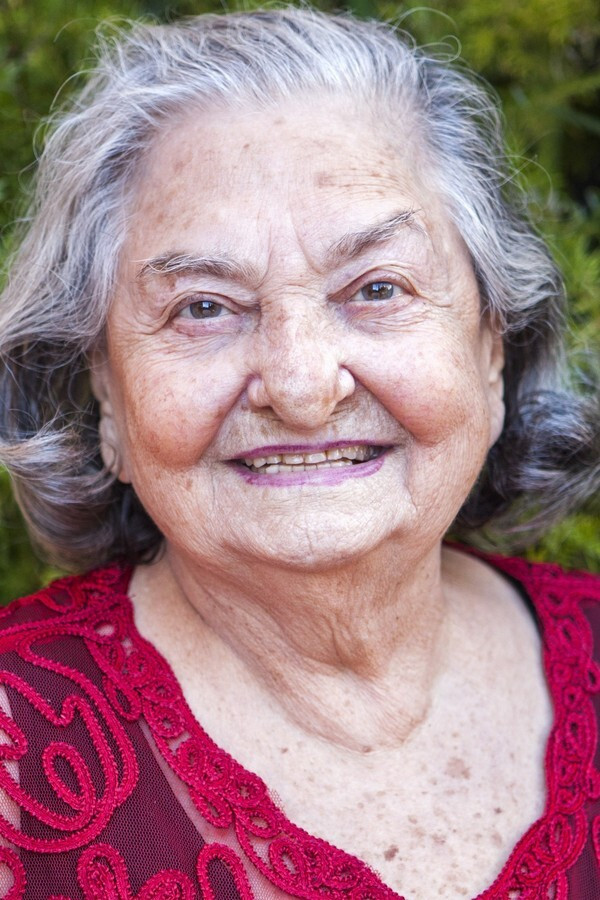 Lucia Guzzardi: Luçia Guzzardi backdrop