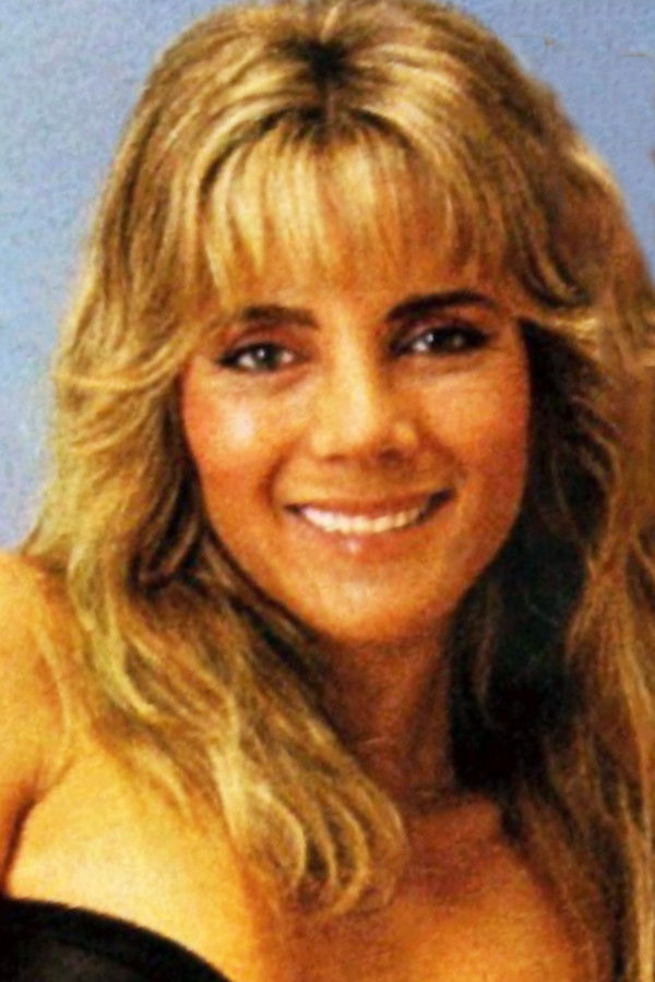 Adriana Brodsky backdrop