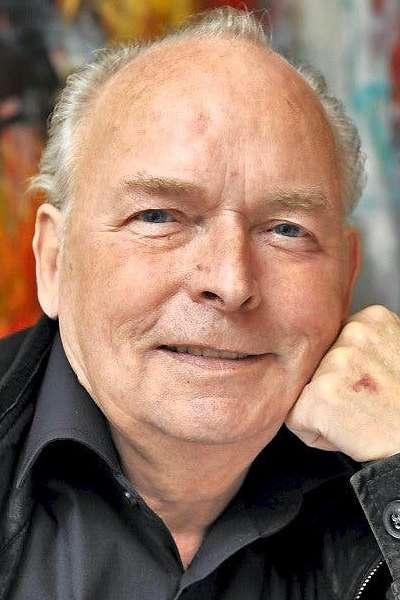 Peter Belli backdrop