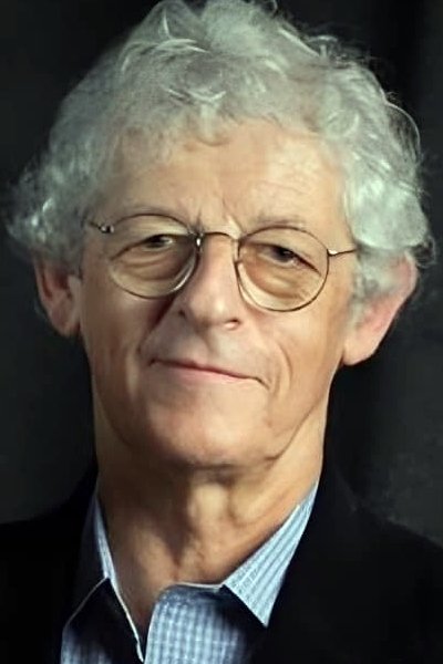 Gilles Amado backdrop