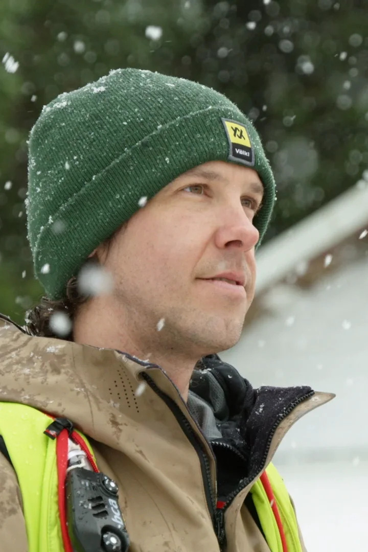 Tanner Rainville backdrop