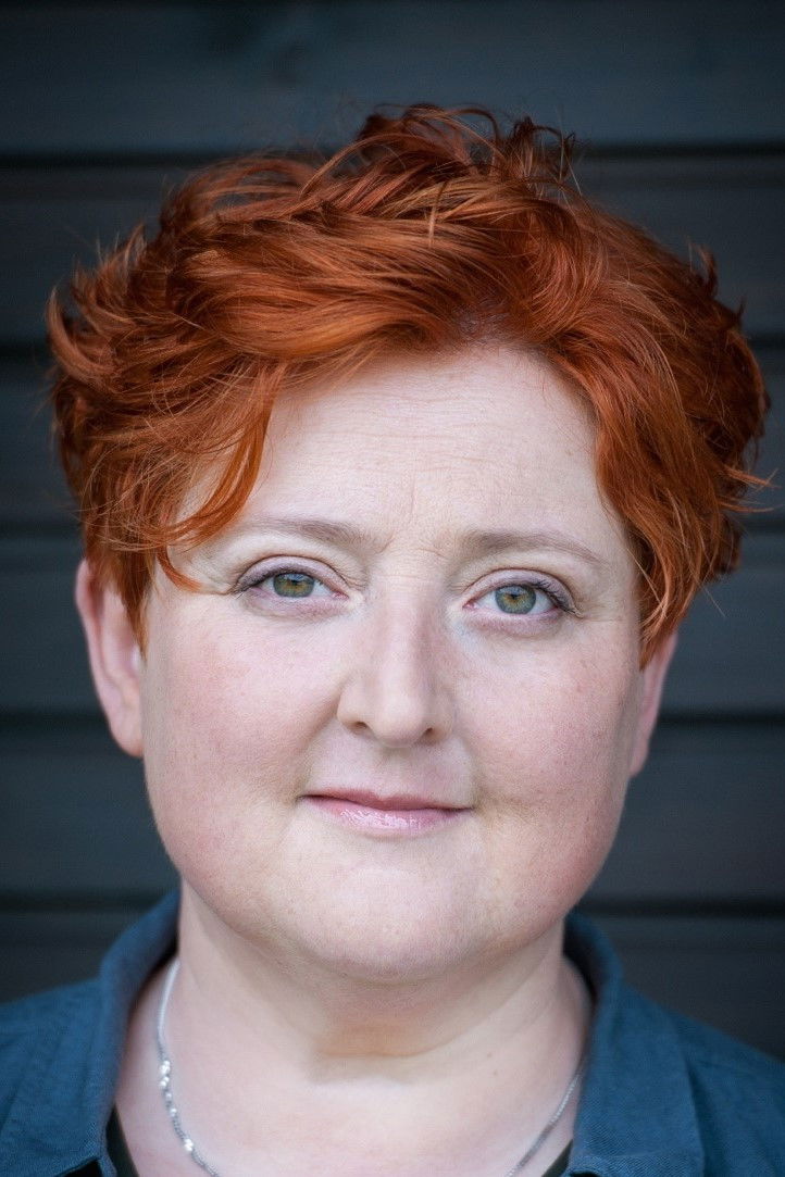 Veronika Polly backdrop